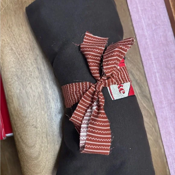 PASS ME A FRIDGE CIG chocolate brown embroidered crewneck - Picture 3 of 3